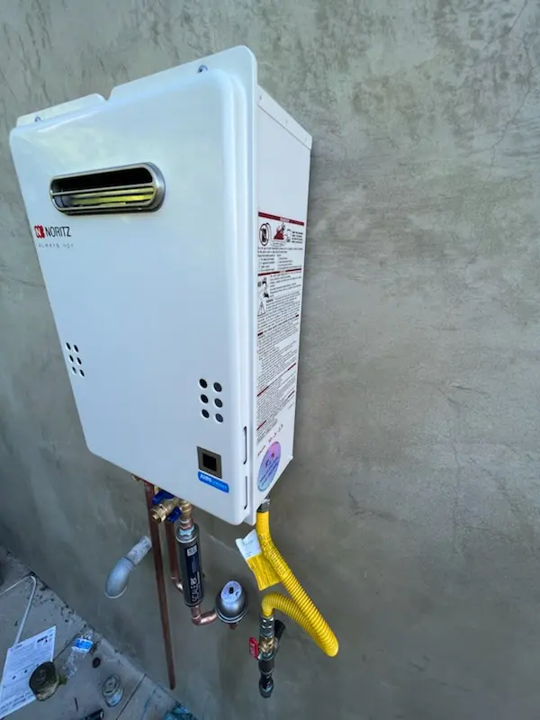 Tankless water heater installation for Woods Corner homes
